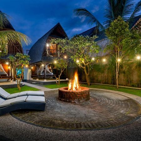 Melasti Beach Bungalows อาเม็ด ภายนอก รูปภาพ