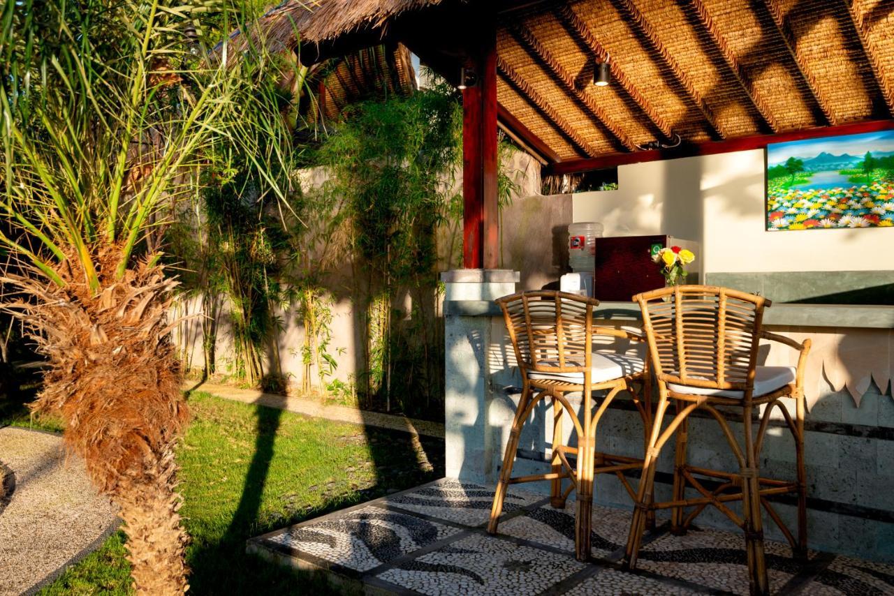 Melasti Beach Bungalows อาเม็ด ภายนอก รูปภาพ