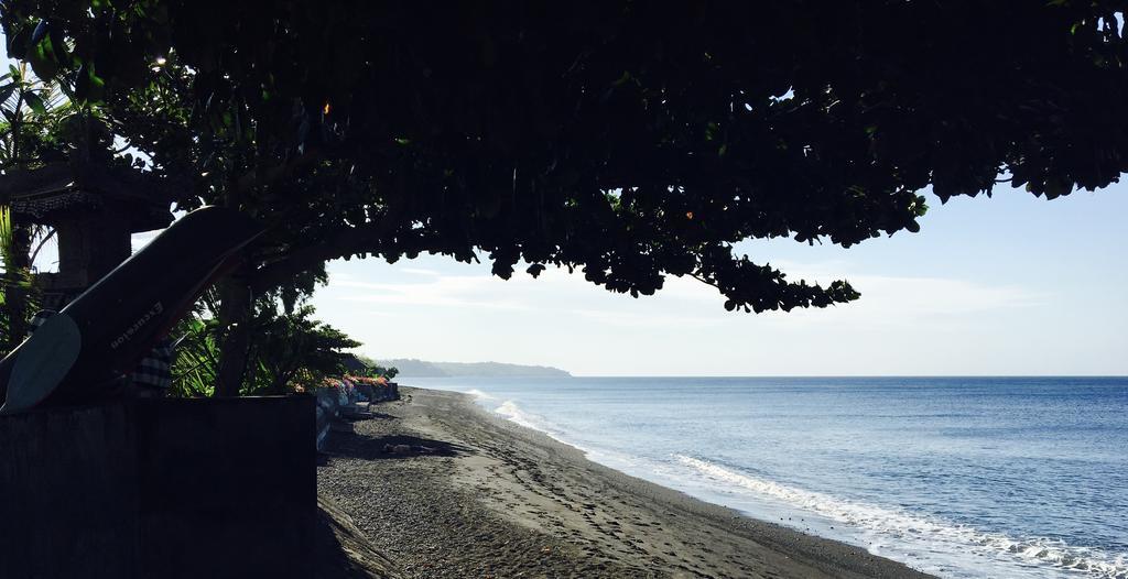 Melasti Beach Bungalows อาเม็ด ภายนอก รูปภาพ