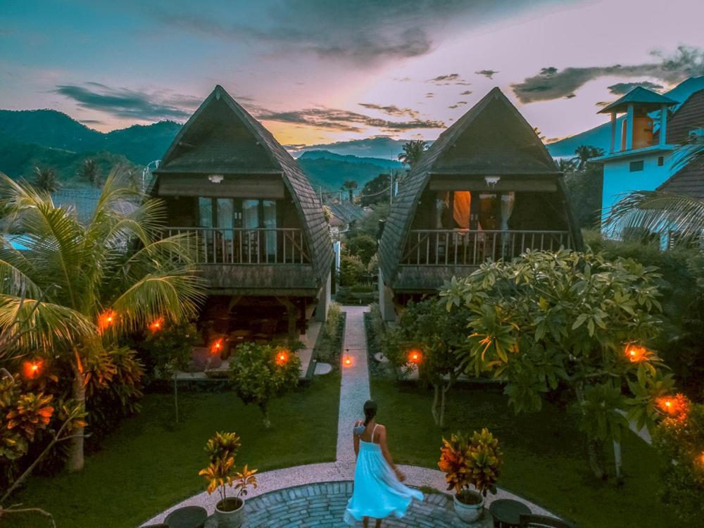 Melasti Beach Bungalows อาเม็ด ภายนอก รูปภาพ